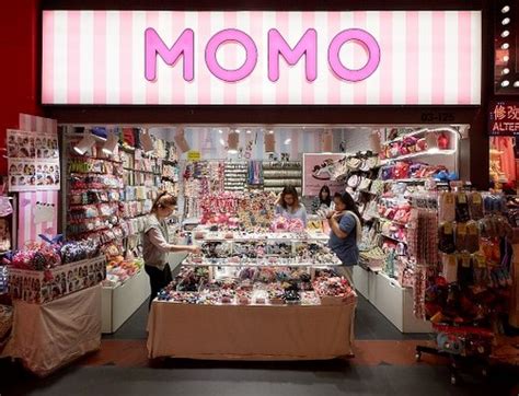 momo store